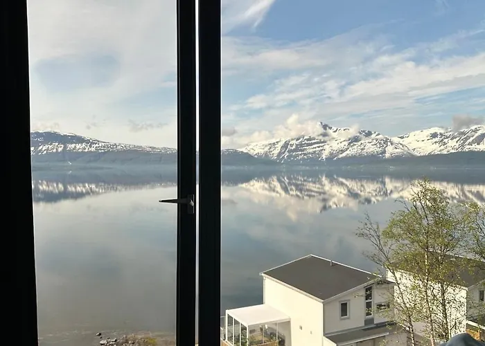 Hébergement de vacances Modern And Cozy Fjord View