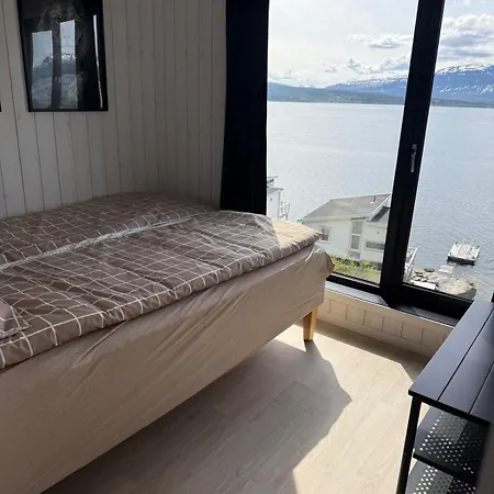 Modern And Cozy Fjord View 別荘 *