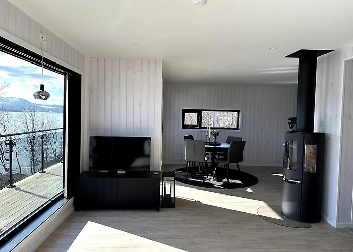 Modern And Cozy Fjord View 度假居 *